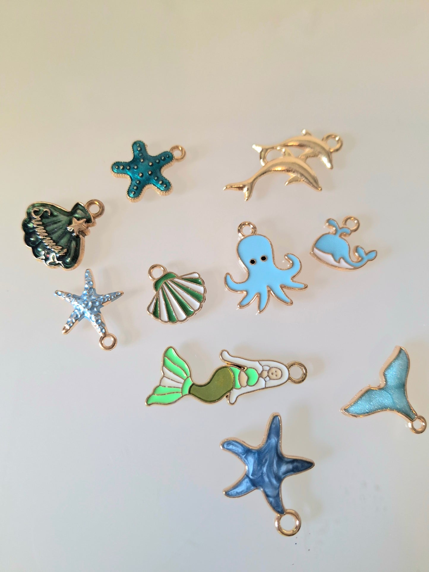 Surprise charm necklace kit