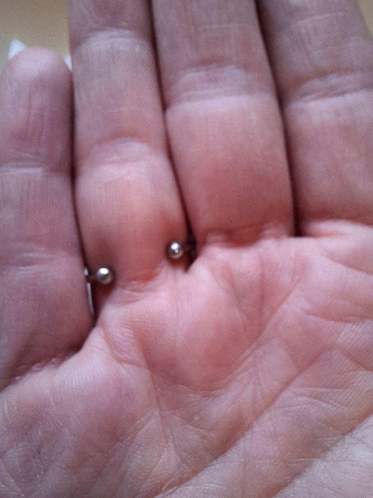 Adjustable stainless steel small teardrop shape ring