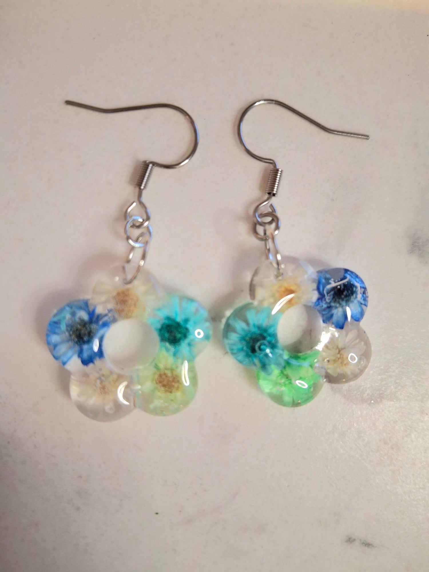 Dangle earrings