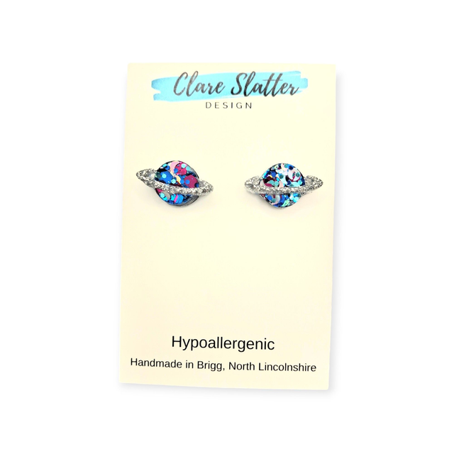 Planet shape stud earrings