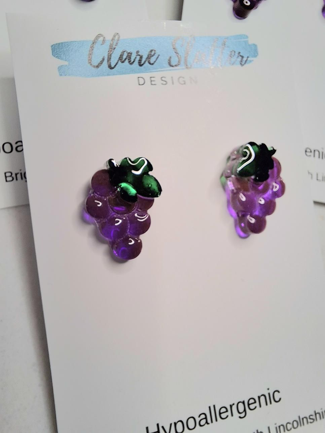 Grape bunch stud earrings