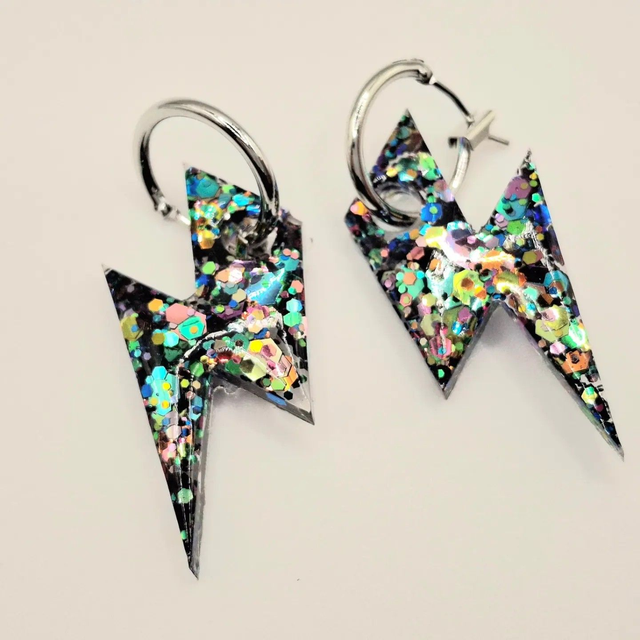 Lightening bolt hoops
