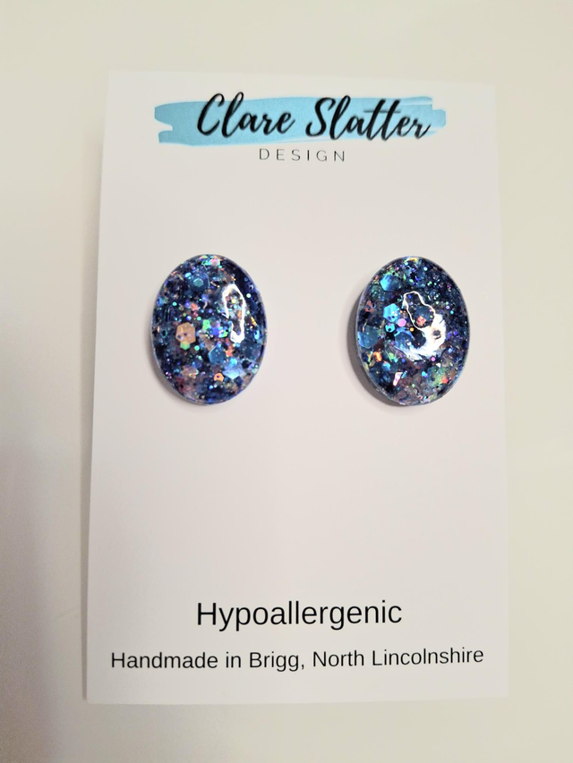 Large oval glitter studs