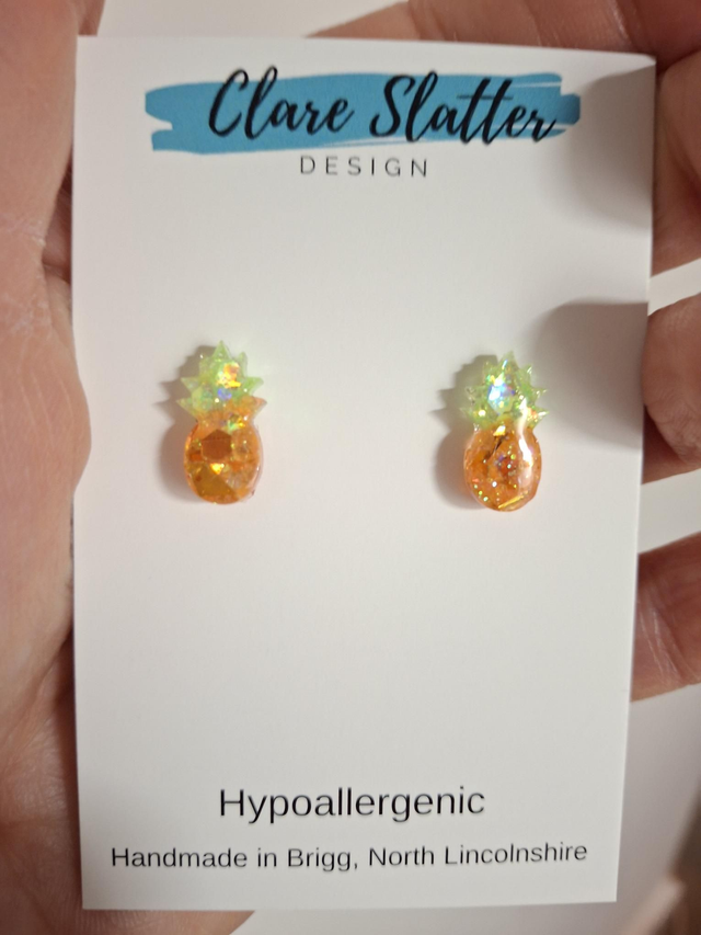 Pineapple stud earrings