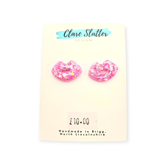 Lip shape stud earrings