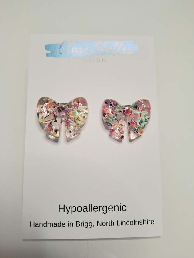 Preserved flower bow studs