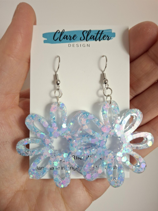 Daisy shape dangles