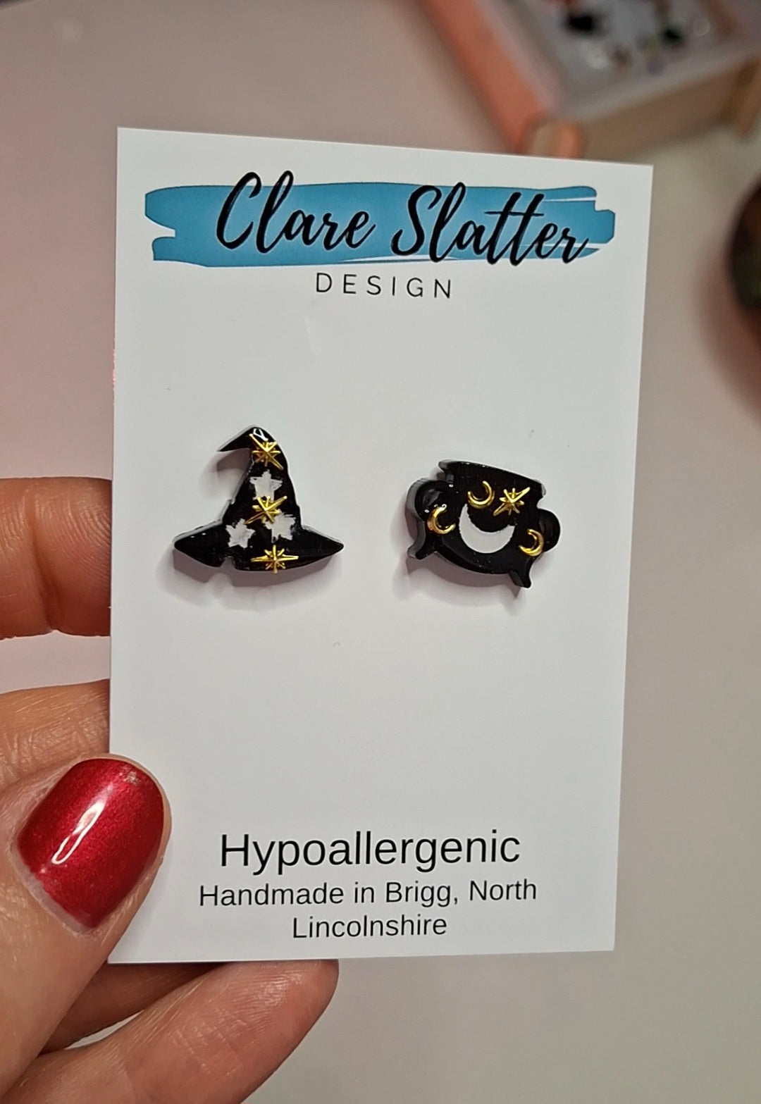 Mis-matched witches hat and cauldron studs