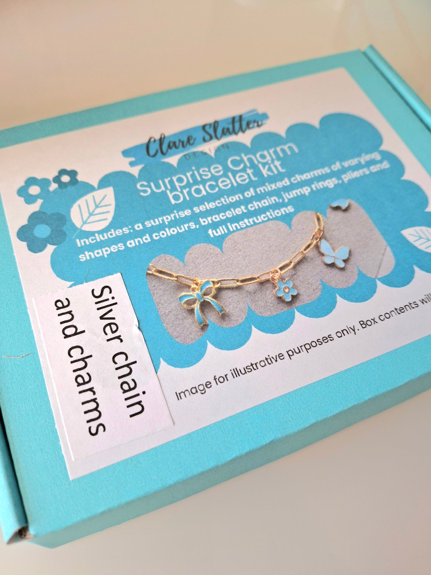 Surprise charm bracelet kit