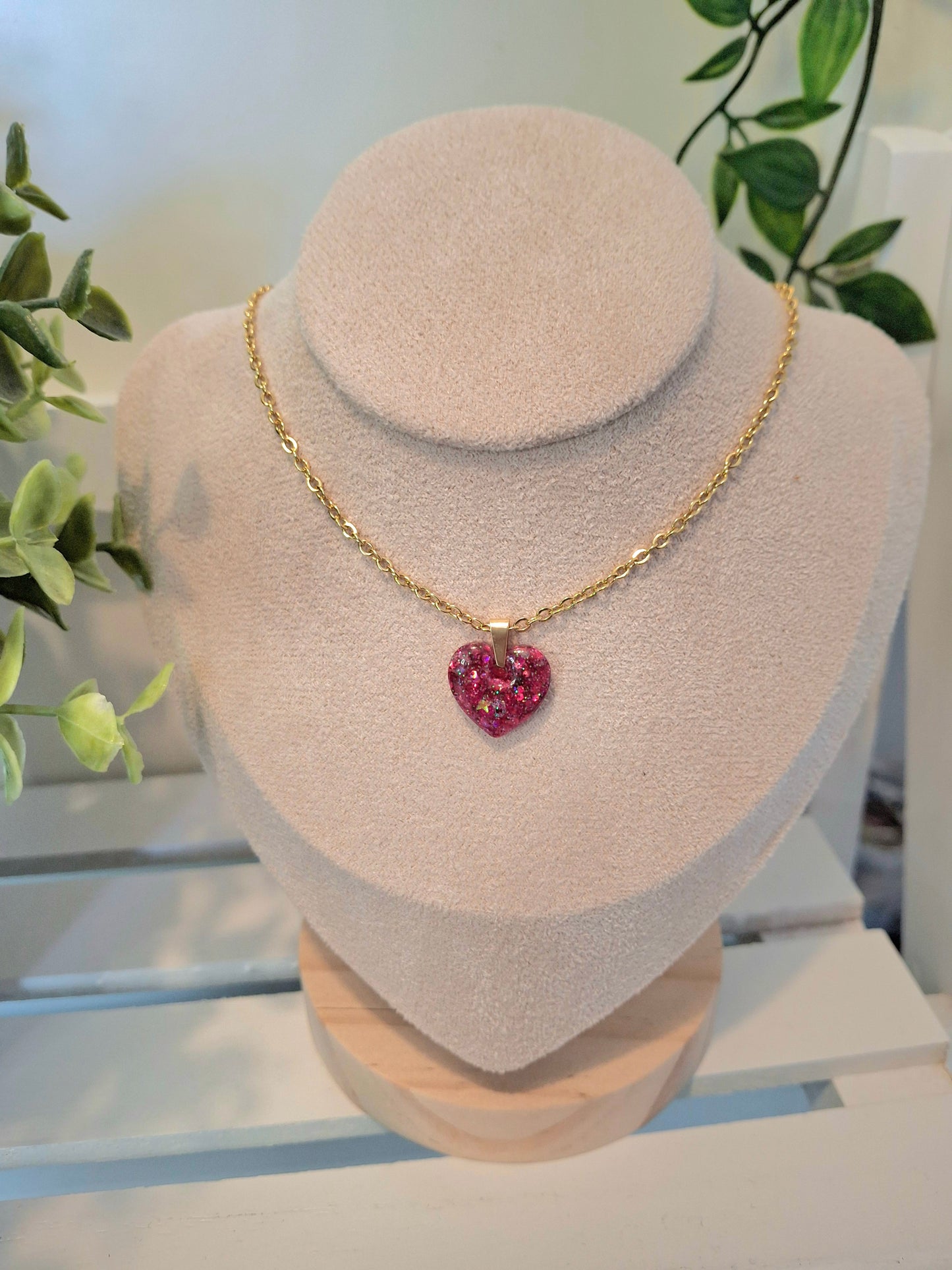 Pink Glitter heart pendant on satellite chain