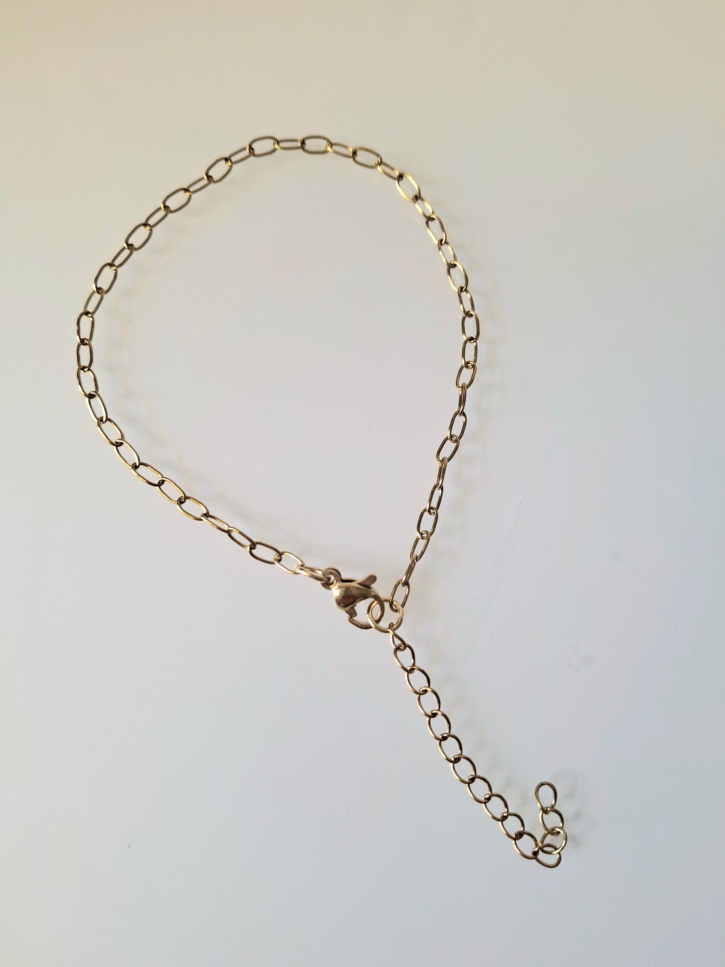 Surprise charm bracelet kit