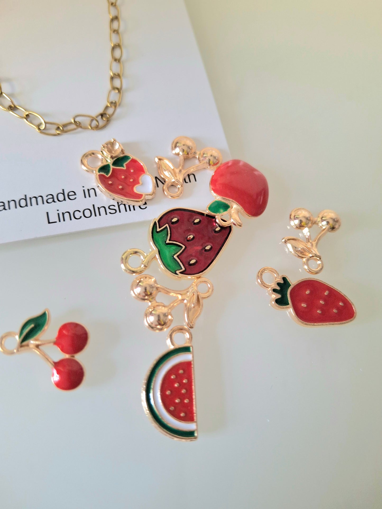 Surprise charm bracelet kit