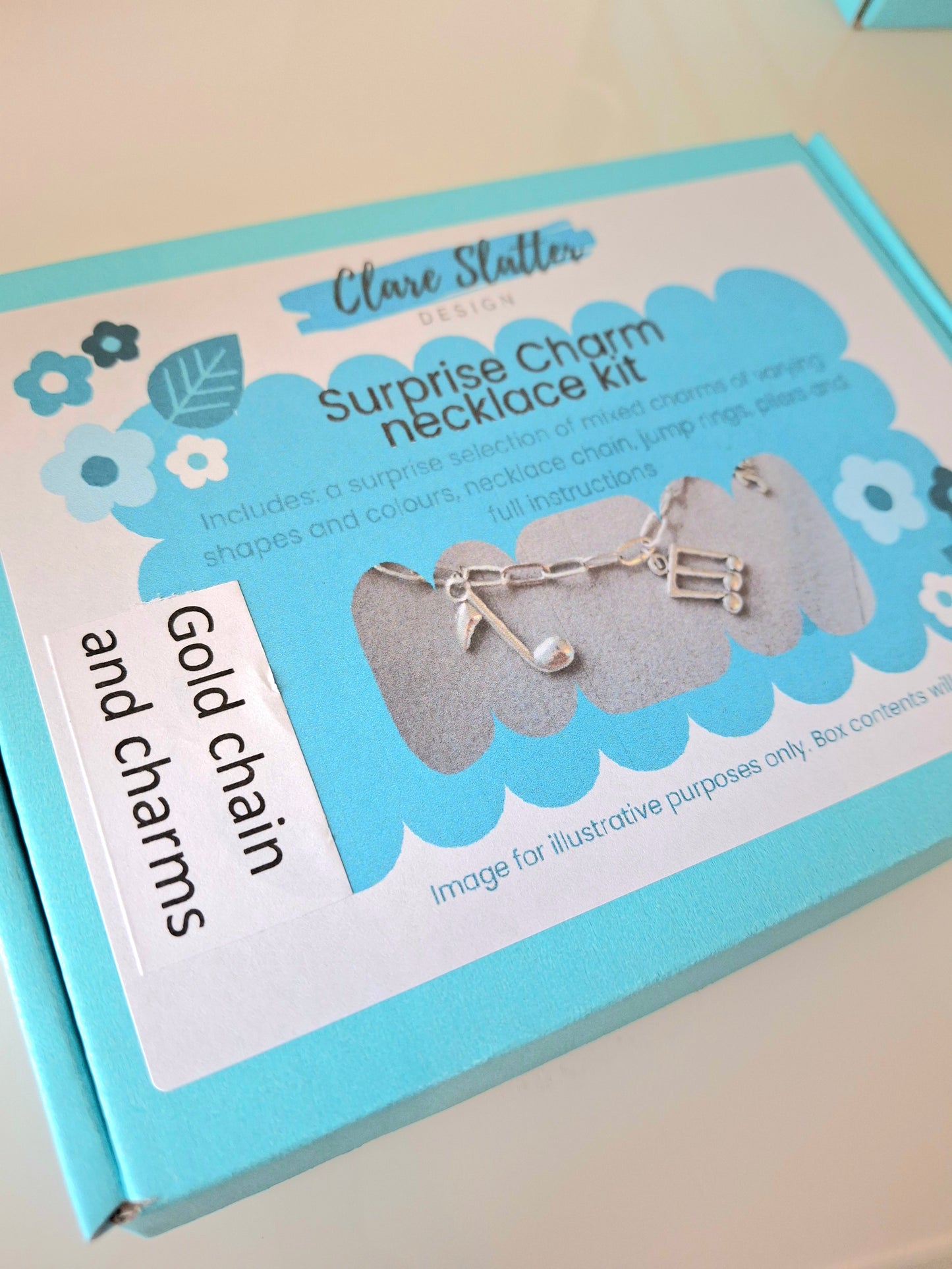 Surprise charm necklace kit