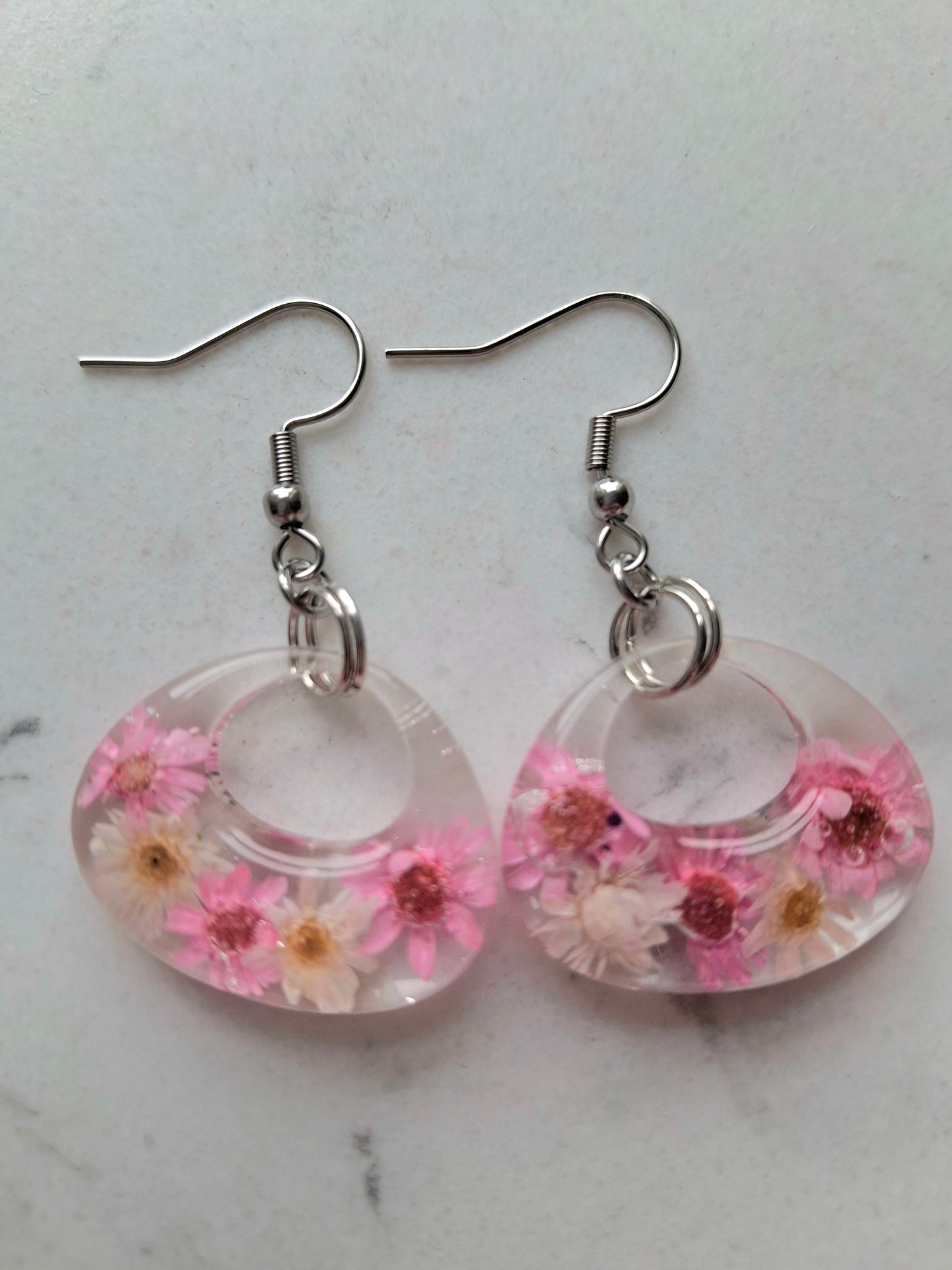Real flower resin rounded 'door knocker' shape dangles
