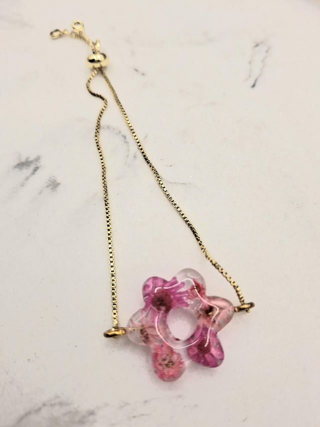 Preserved flower, irregular flower petal shape slider bracelet