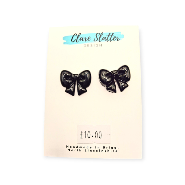 Small bow stud earrings