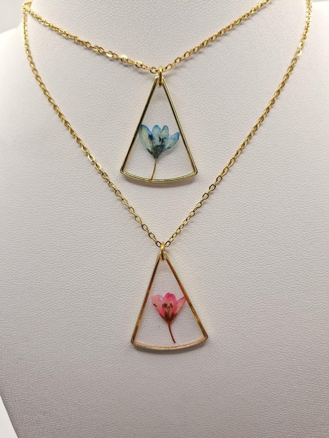 Real flower triangle pendant (choice of flower colours)